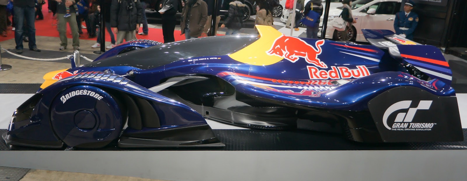 Red Bull X2010 Sebestian Vettel | AUTOart | DiecastXchange Forum